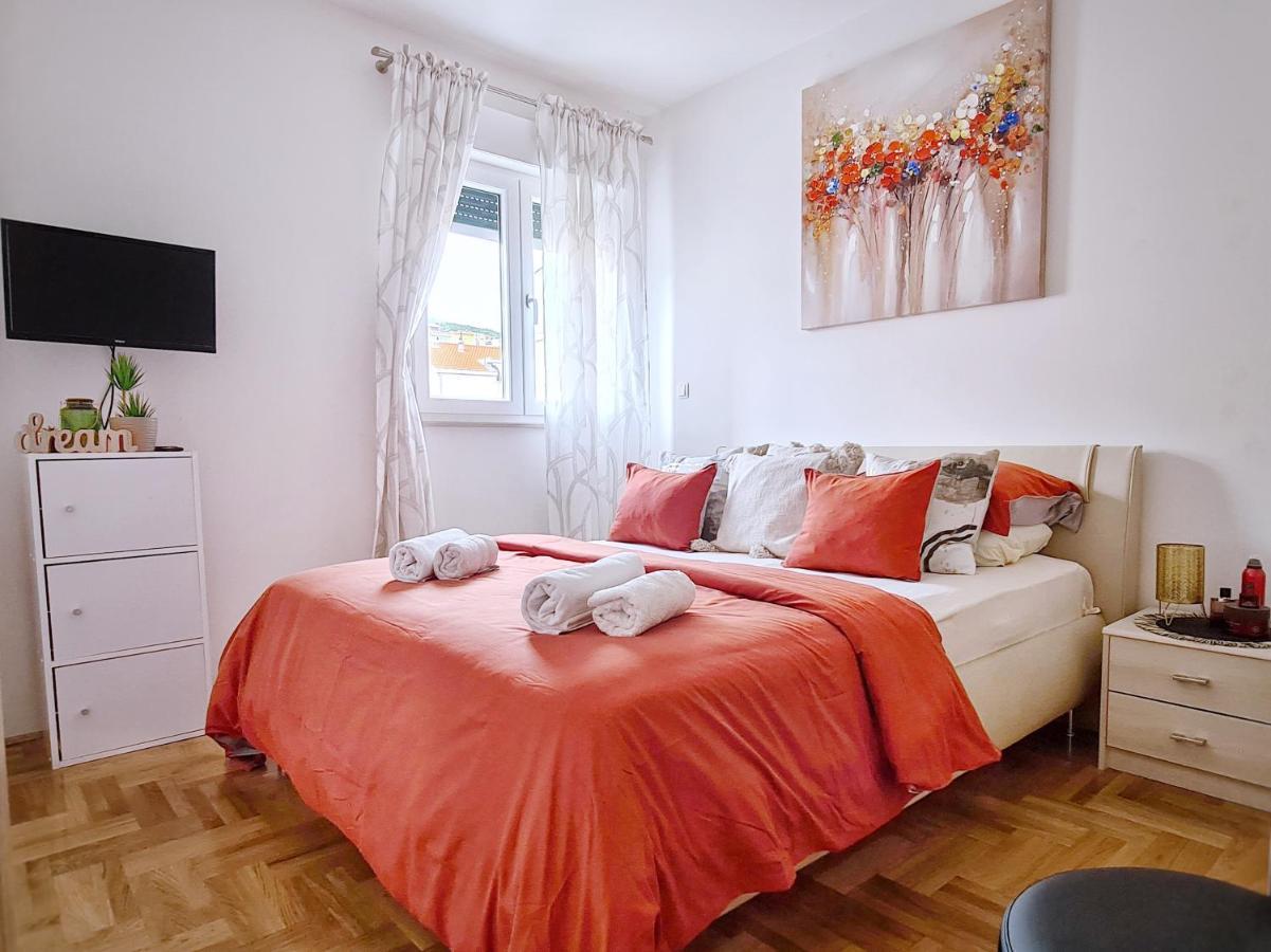 Luxury Apartment Salona المظهر الخارجي الصورة
