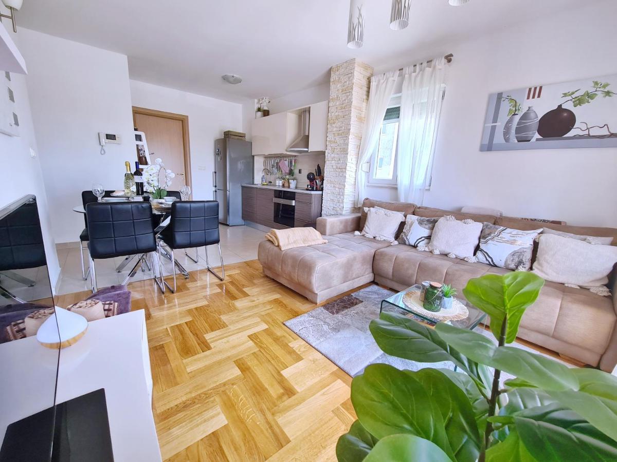 Luxury Apartment Salona المظهر الخارجي الصورة
