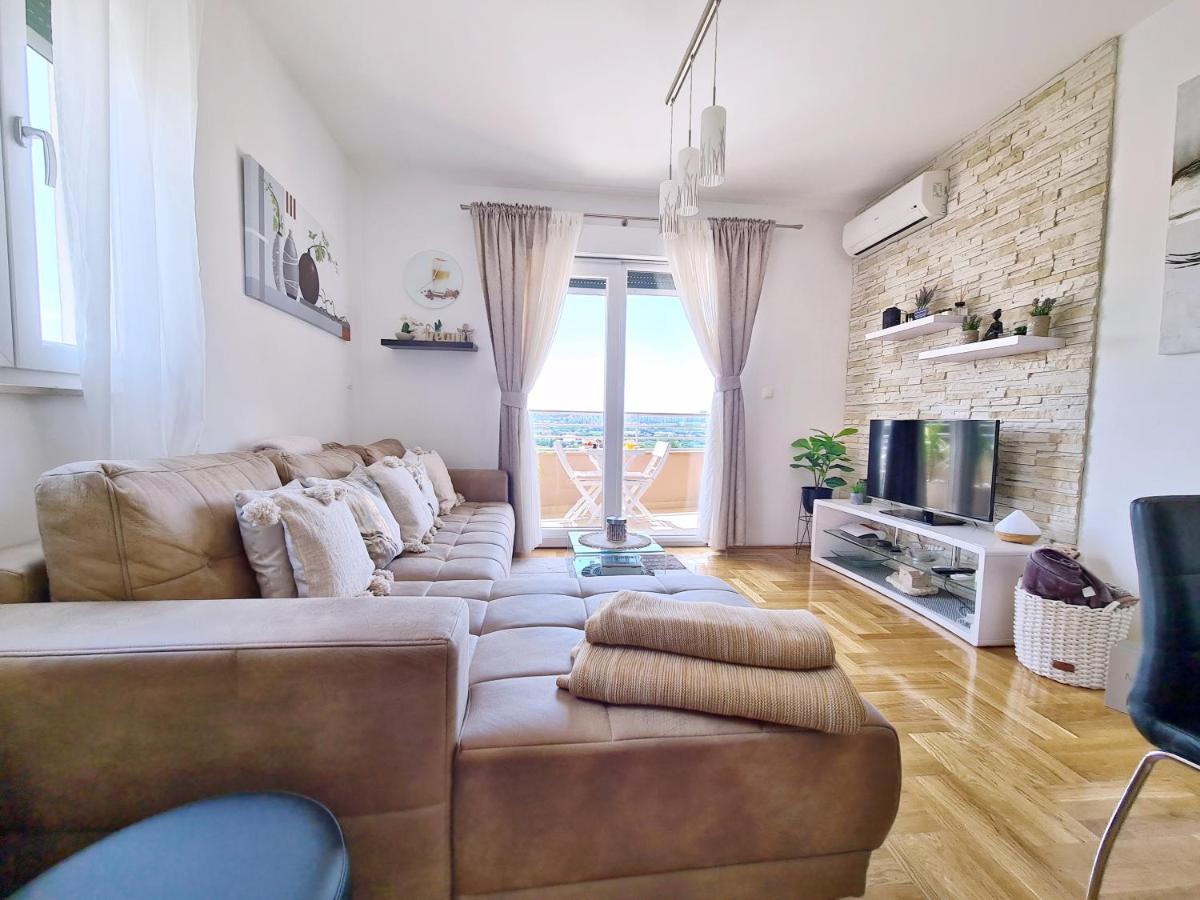 Luxury Apartment Salona المظهر الخارجي الصورة