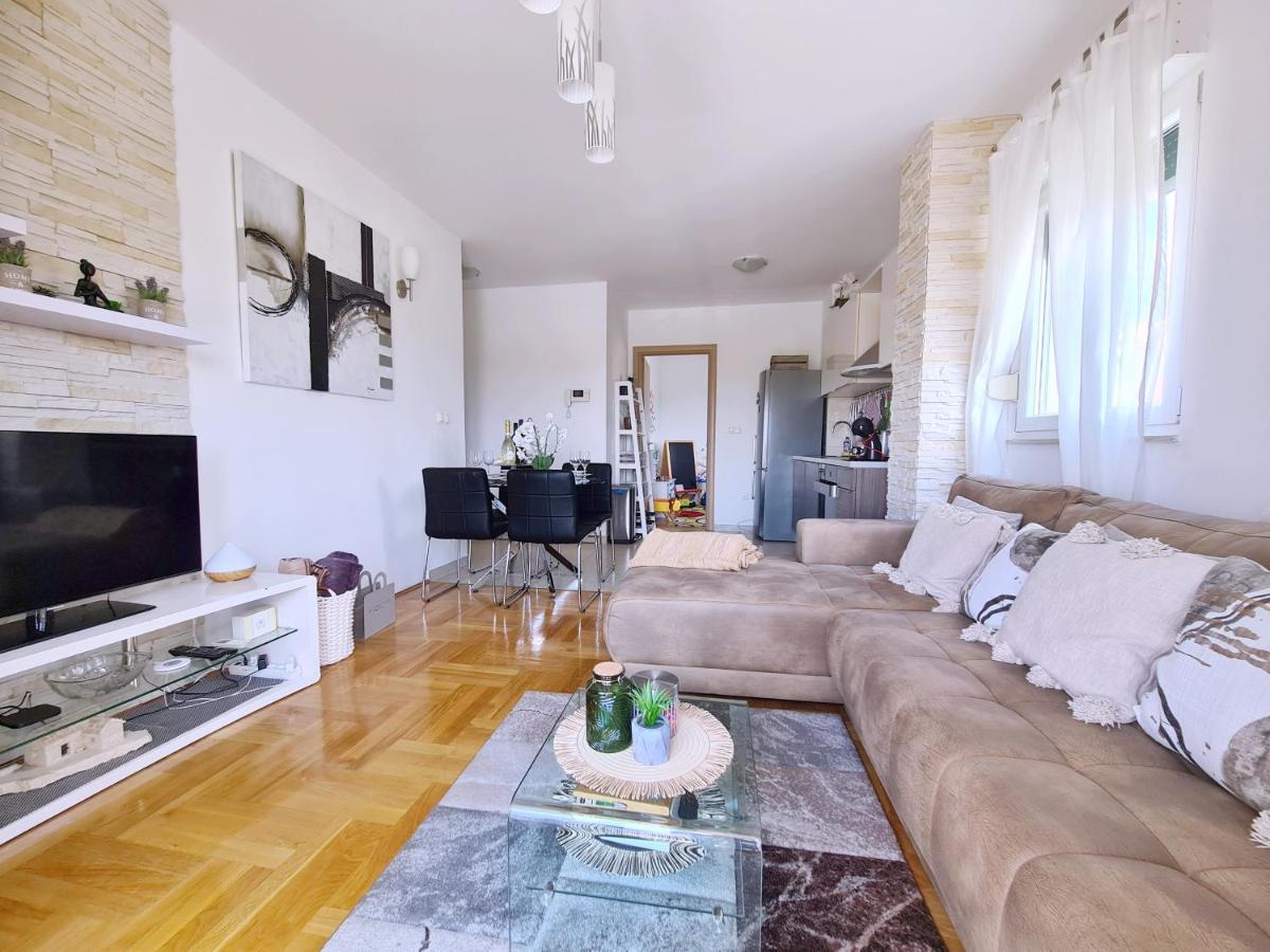 Luxury Apartment Salona المظهر الخارجي الصورة