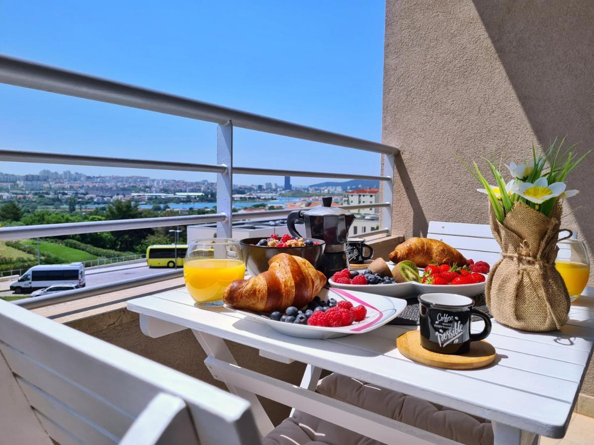 Luxury Apartment Salona المظهر الخارجي الصورة